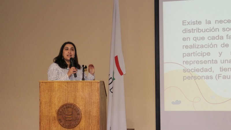 Reflexionan sobre realidades de la parentalidad en la actualidad