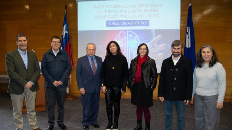 U.Central realizó conversatorio sobre el rol de las universidades en la construcción del futuro 2050