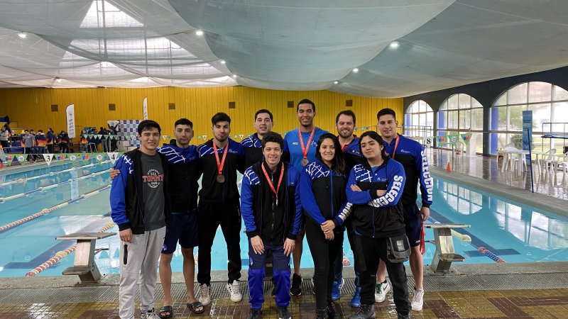 Selección de natación destacó en Campeonato Nacional Universitario de la FENAUDE