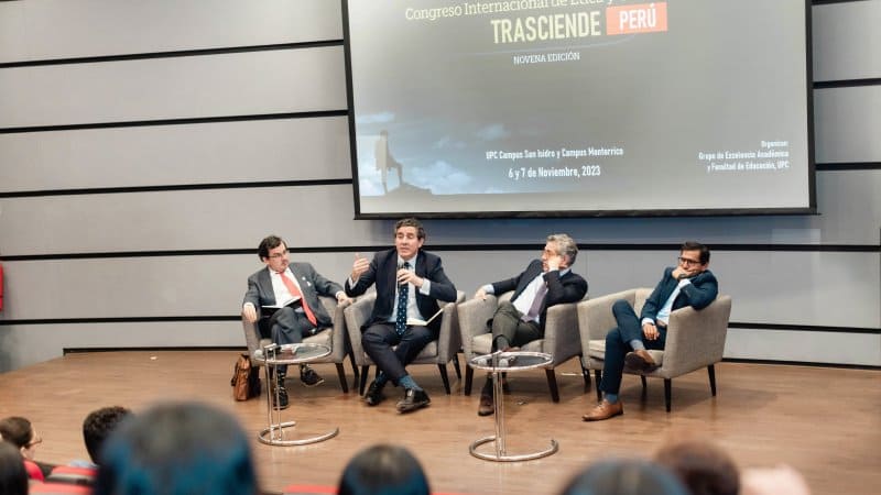 Decano expuso en congreso internacional de ética y ciudadanía