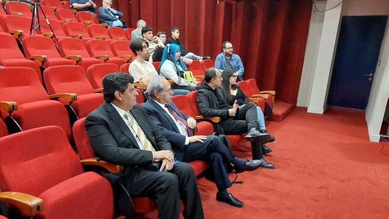 Seminario de periodismo digital reflexionó sobre los usos de la inteligencia artificial en las comunicaciones
