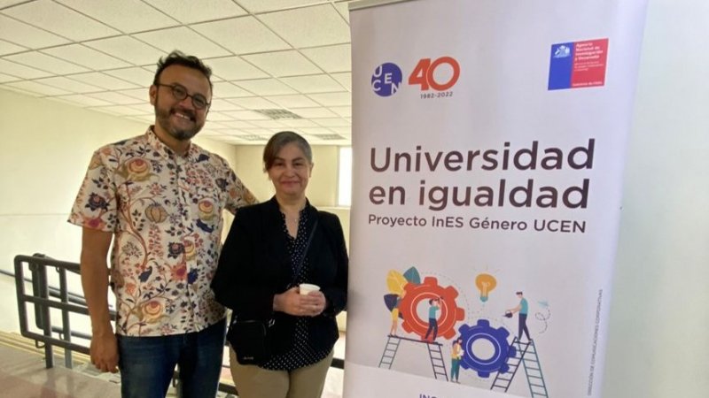 Experto mexicano en masculinidades visitó la Universidad Central de Chile