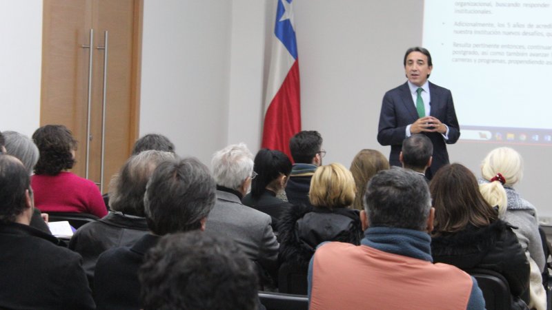 Docentes de la FINARQ conocen la nueva estructura de organización de la U. Central tras visita del Vicerrector Académico