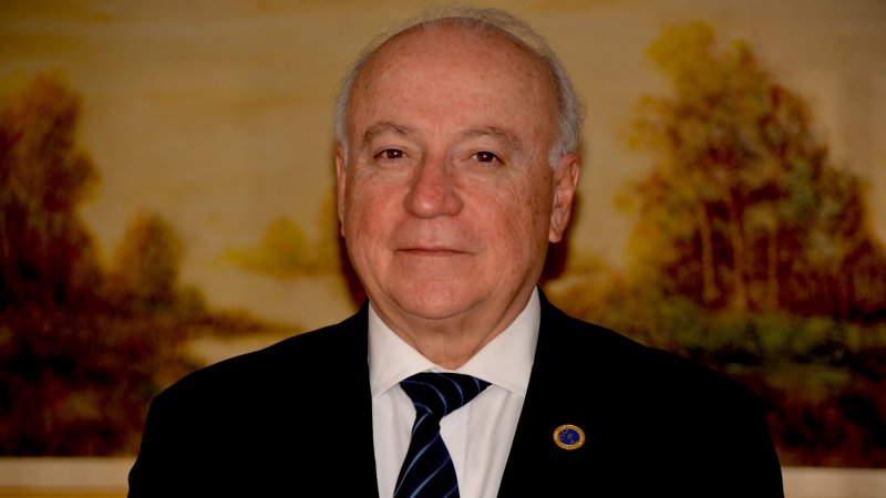 Rector Santiago González fue electo presidente de la CUP