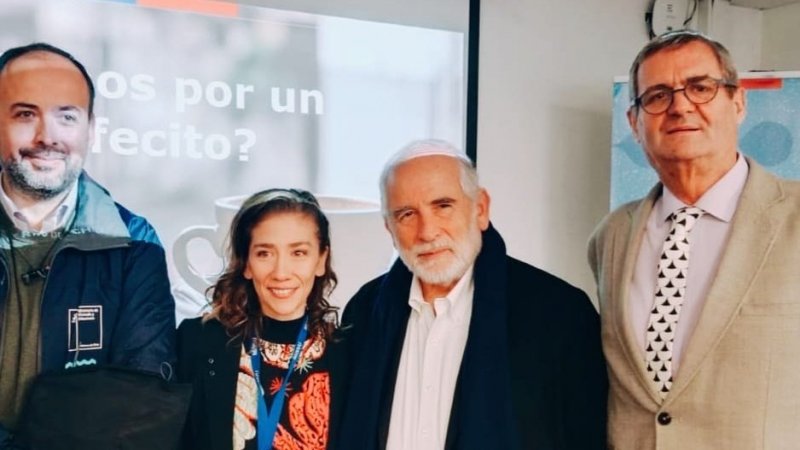 Decano Rohwedder sostiene reunión con Ministro de Vivienda y Urbanismo, Carlos Montes