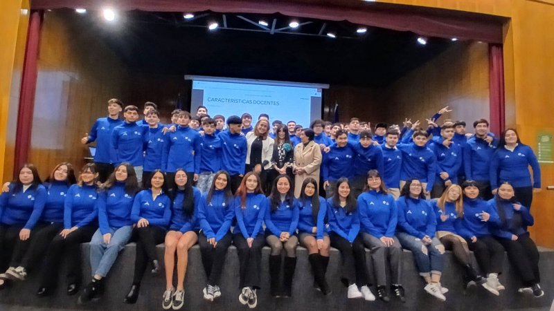 Pedagogía en Educación Física llevó a cabo su tradicional Ceremonia de Investidura