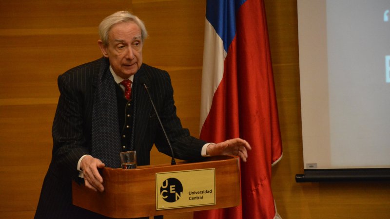 Editorial de la Universidad Central presenta el libro “Diálogos y biografías”