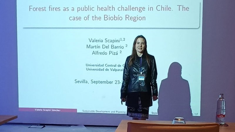 Investigadora de la Fegoc presentó estudio sobre incendios forestales y su impacto en la salud respiratoria en importante conferencia internacional