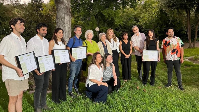 Mejor Egresada y Profesor de Arquitectura del Paisaje fueron premiados en la Asamblea Anual del Instituto Chileno de Arquitectos Paisajistas