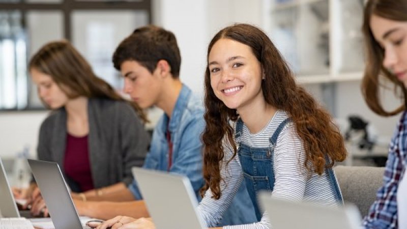 Información sobre el traslado de beneficios estudiantiles por cambio de institución
