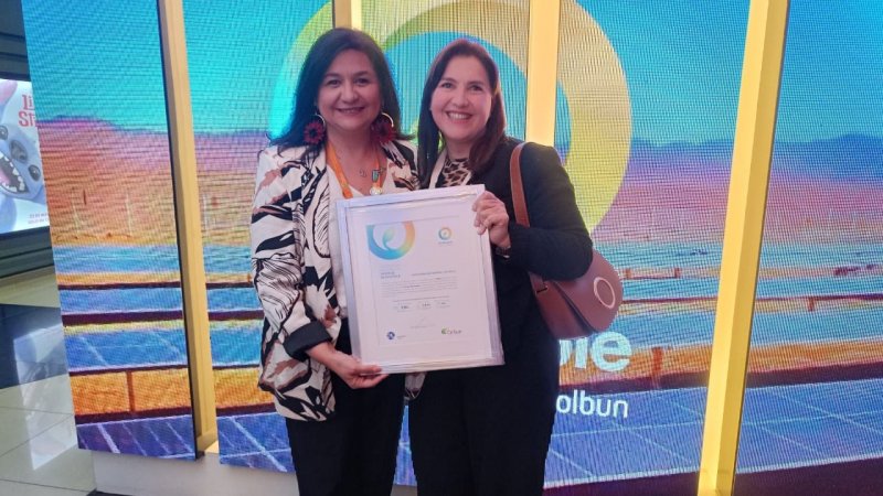 Universidad Central refuerza su compromiso con la sostenibilidad mediante certificación en energía renovable